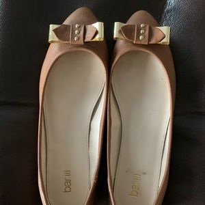 Barr 111 flat shoe
